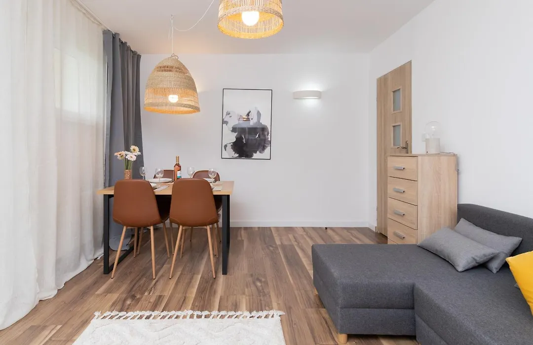 Totu Home Maritime Apartament-1